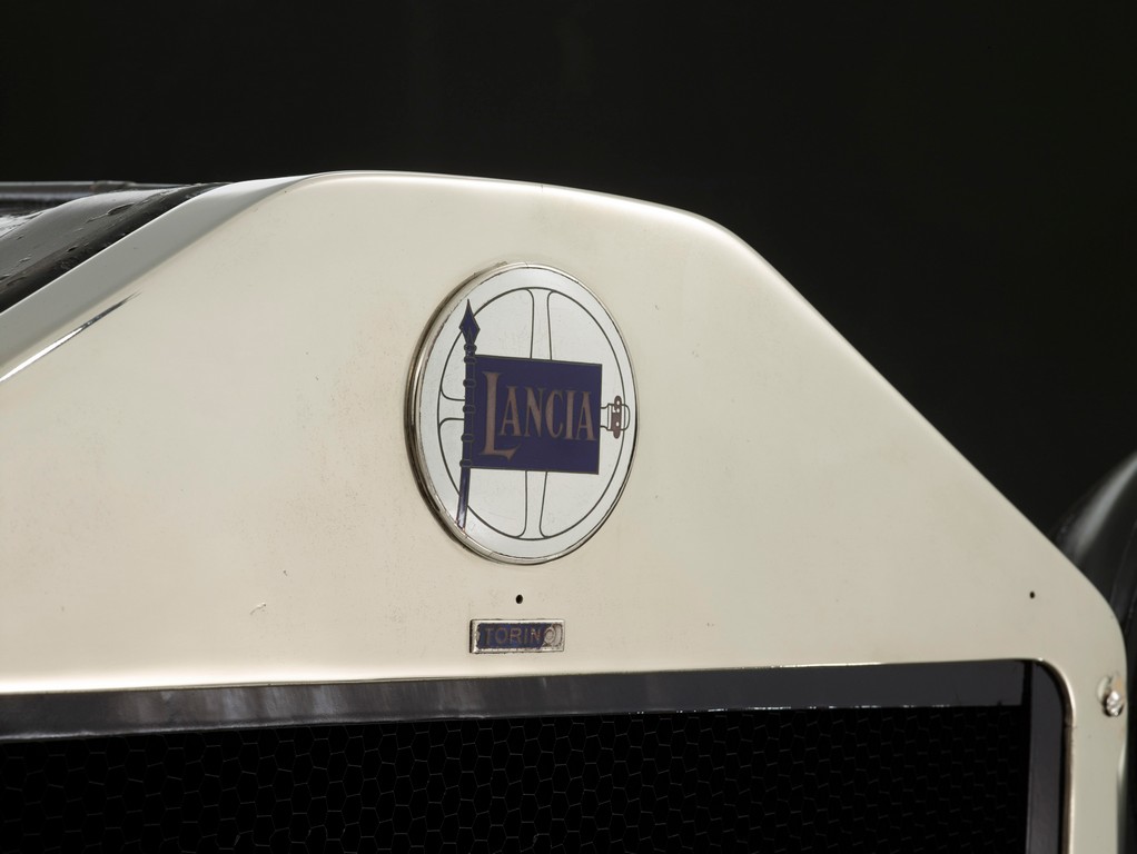 LANCIA LAMDA